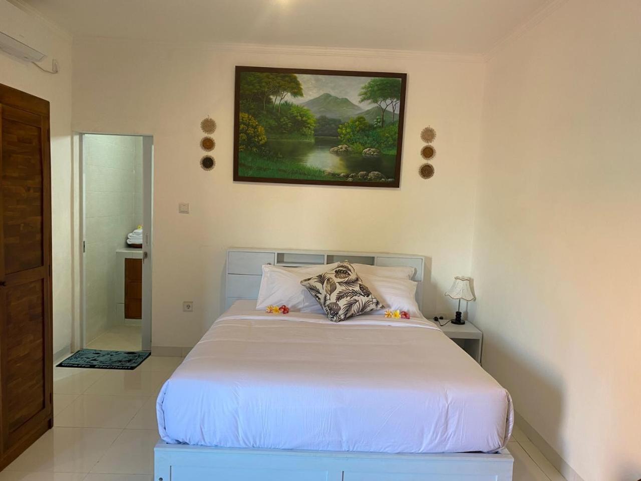 Manis Guest House Seminyak Zewnętrze zdjęcie