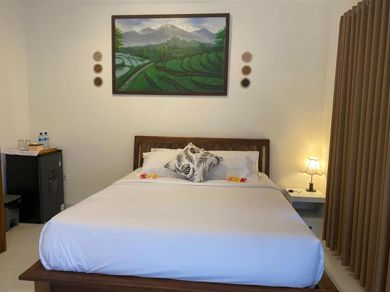 Manis Guest House Seminyak Pokój zdjęcie